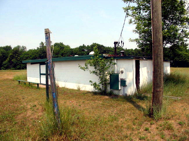 Seaway Drive-In Theatre - June 2002 Photo (newer photo)